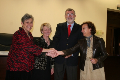 De izq a dcha. Nancy Langston, Beverly J. Warren, Jose Manuel Roldn y Carmen Vacas