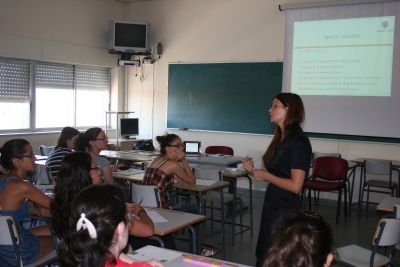 La psicloga Eliana Moreno durante una sesin del curso