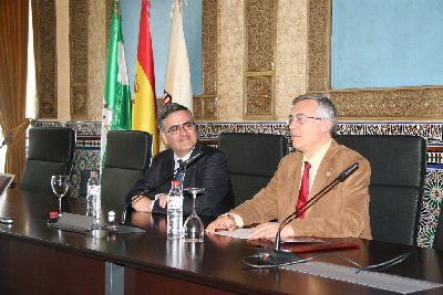 lvaro Gimnez Caete analiza la posibilidad de otros mundos habitables en la conferencia inaugural del ciclo sobre Astronoma