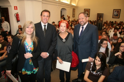 De izda. a dcha., Mar Arteaga, Eulalio Fernndez, Rosa M Calaf y Manuel Torralbo, minutos antes de la conferencia.