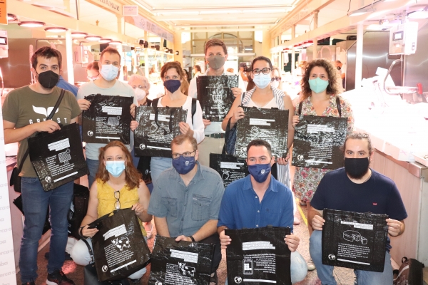 Actividad de &#039;Ciencia en el Mercado&#039; en la Corredera.