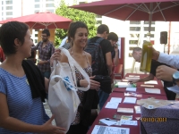 Estudiantes en la feria