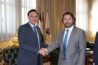 Jos Carlos Gmez y Antonio Recio, tras la firma del convenio.